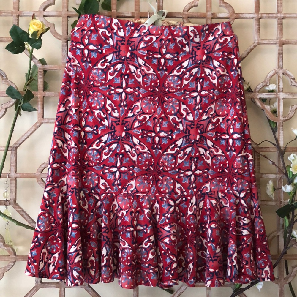 Chaps red floral skirt with elastic waist
